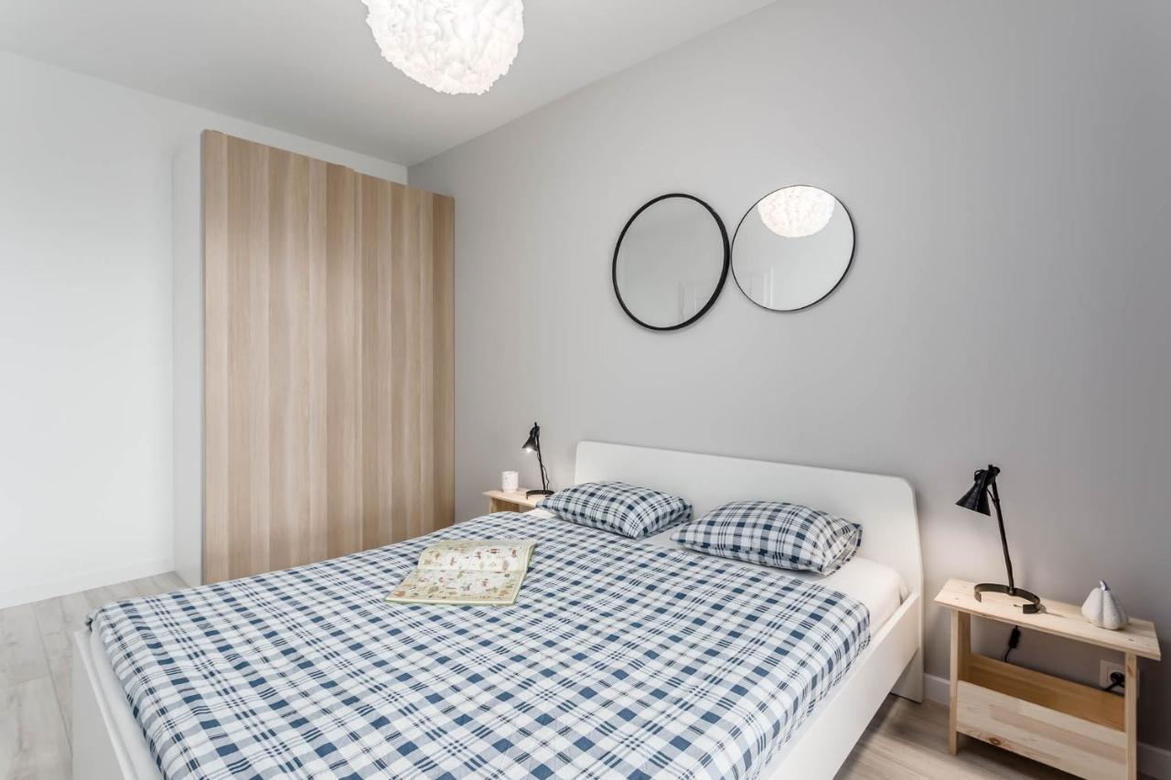 Chill Apartments Ursus Warsaw Exterior photo