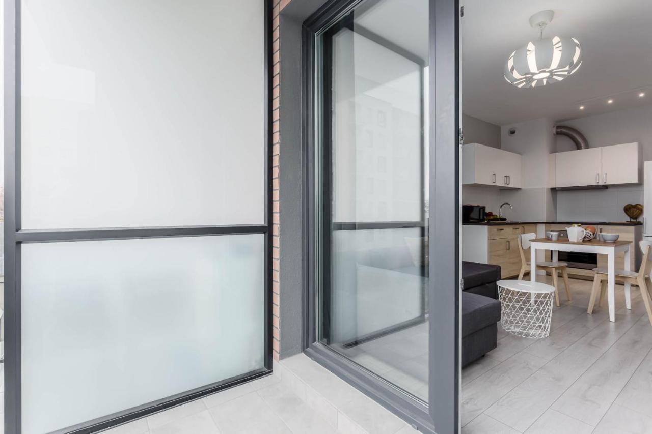 Chill Apartments Ursus Warsaw Exterior photo